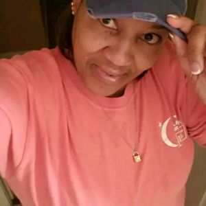 Meet your Posher, Rochelle